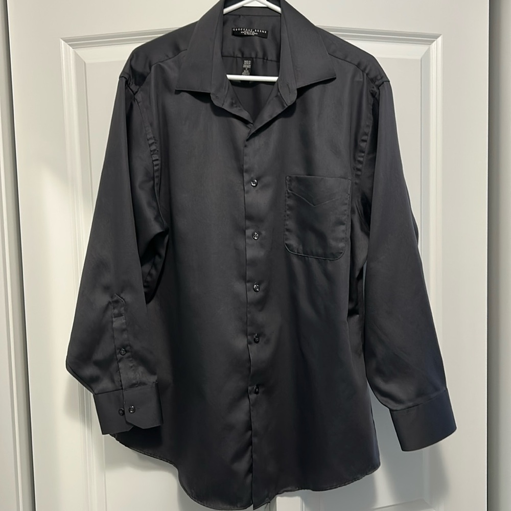Great looking footed dress shirt by Geoffrey Beene